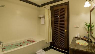 Chateau d'Angkor La Residence