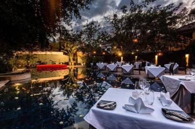 Heritage Suites Hotel