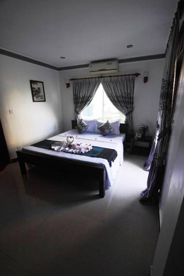 Parent Heritage Angkor Villa