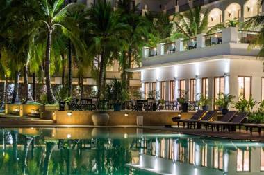 THE PRIVILEGE FLOOR by Lotus Blanc