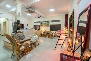 Lemongrass & Ginger Hotel