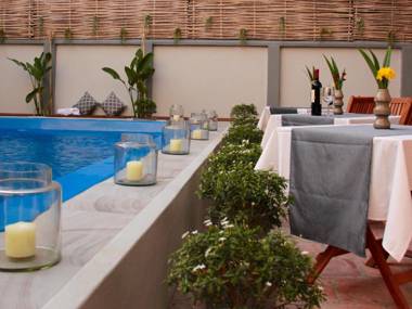 Lemongrass & Ginger Hotel