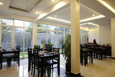 Holy Angkor Hotel