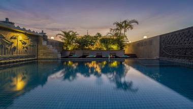 The Grand Cyclo Boutique Suite & Spa