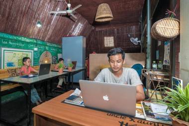 Aunty's House & Uncle's House