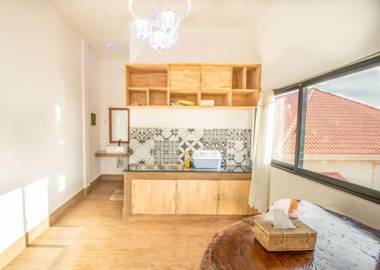 Central Modern Private Villa by La San