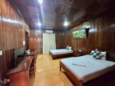Sam Moon Hotel Angkor Wooden House