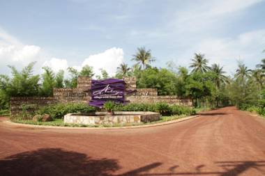 NATAYA Round House Coral Bay Resort