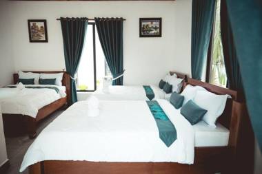 Kampot River Bungalow