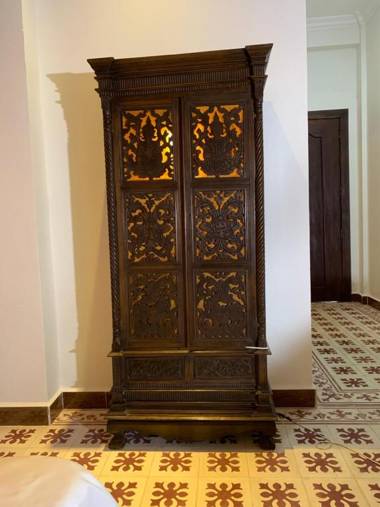 The J Break Boutique