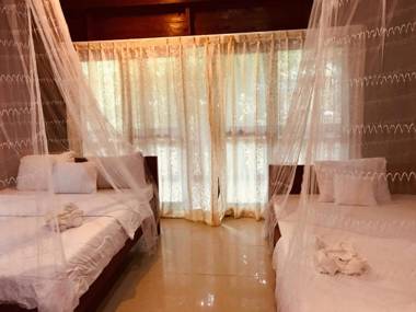 Sweet Jungle Bungalows