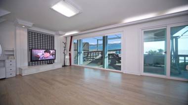 The South Sea SPA Hill pension