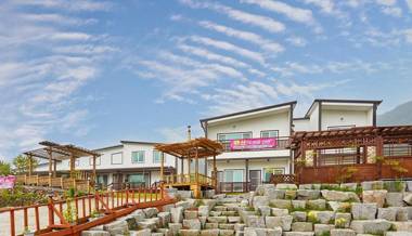 Namhae wooyeongwa inyeon pension inyeonjeom