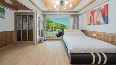 Namhae Hanuri Pension