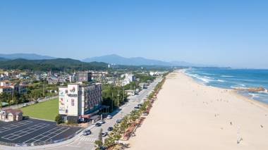 Yangyang Alps Beach
