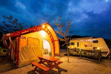 Yangyang Hangboknadri Pension