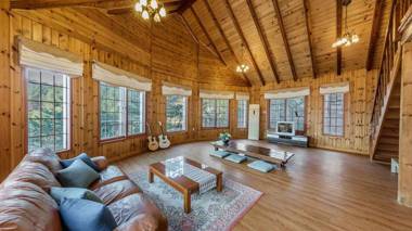 Yangyang hwansangeui seong pension