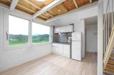 Yangyang Slowstay Pension