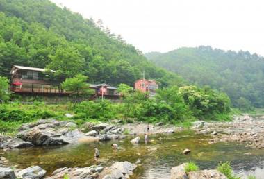Yangyang Beopsusanjang Pension