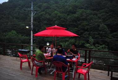 Yangyang Beopsusanjang Pension