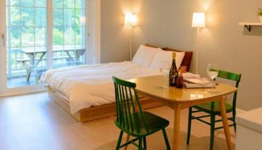 Yangyang Chorok Soochaehwa Pension