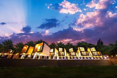 Ulsan Daon Pool Villa