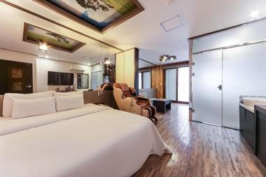 Ulsan Yeongnam Alps Dazoa