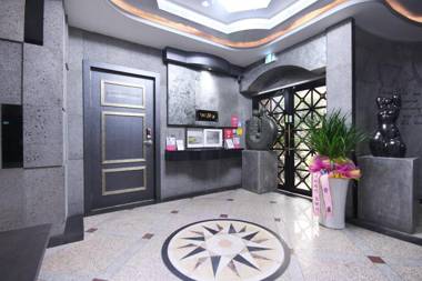 Daegu Dongdaegu Station Boutique Wink