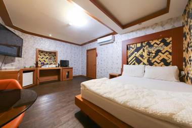 Daegu Gyeongbuk University Shwil