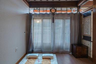 Aega Hanok Guesthouse