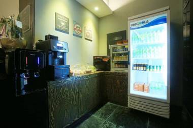 Suwon City Hall Station La Mer