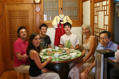 Bukchonmaru Hanok Guesthouse