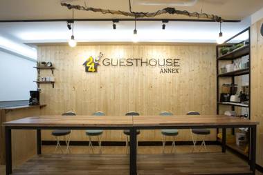 24 Guesthouse Sinchon