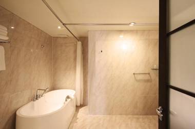 Ramada Hotel & Suites by Wyndham Seoul Namdaemun