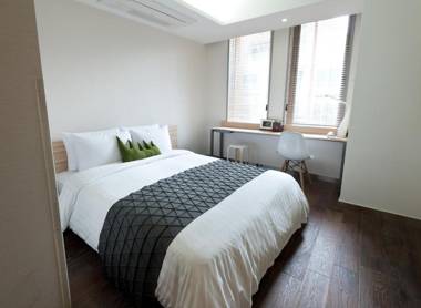 Metro Hotel Myeongdong