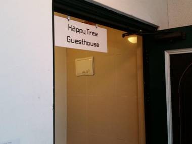 Happytree Guesthouse