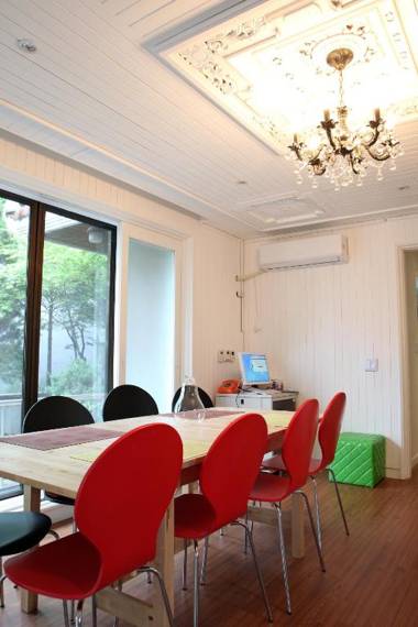 24 Guesthouse Gangnam Center