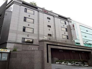 Tara Hotel