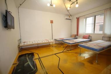 Time Travelers Party Hostel In Hongdae