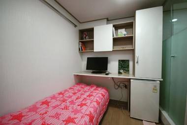 LotteTower Rainbow House