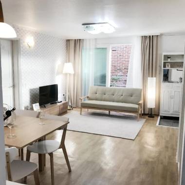 Hongdae Zoe Three Room House