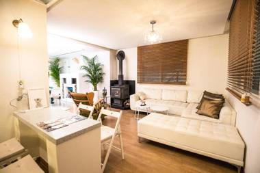 SG-Entire Serviced Residence & Home Concierge