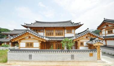 Chaehyodang Hanok Stay