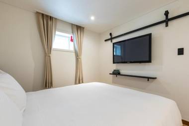 Hotel Firststay Myeongdong