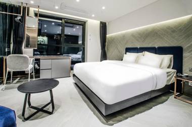 Hotel the Castle Banyi