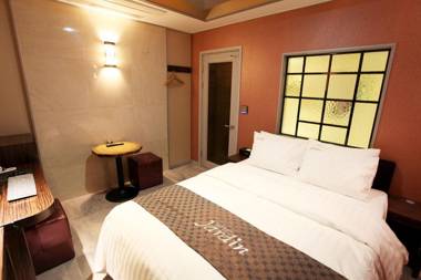 Yeongdeungpo Jardin Hotel