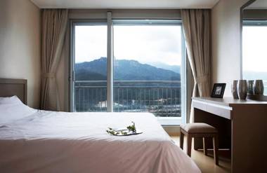Seorak I-Park Condo