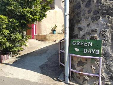 Greenday Guesthouse