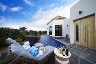 Libentia Hotel & Pool Villa