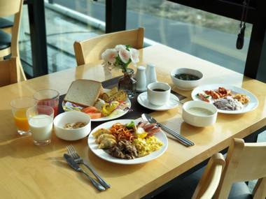 Pool and Villa Sorang